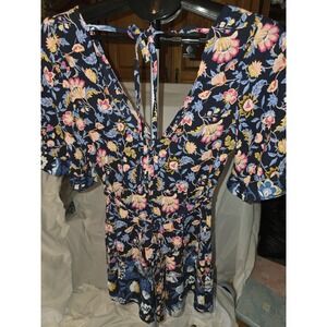 Trixxi Romper Size S V Neck Bell Sleeves. Lagonlook, Modern, Back‎ Zipper